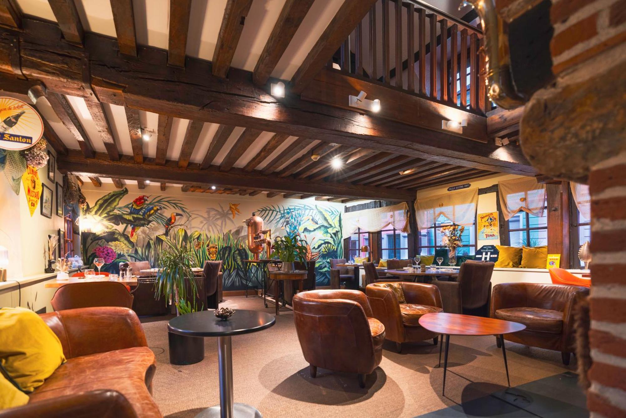 Logis Hotel & Restaurant - Les Hauts De Montreuil Montreuil  ภายนอก รูปภาพ