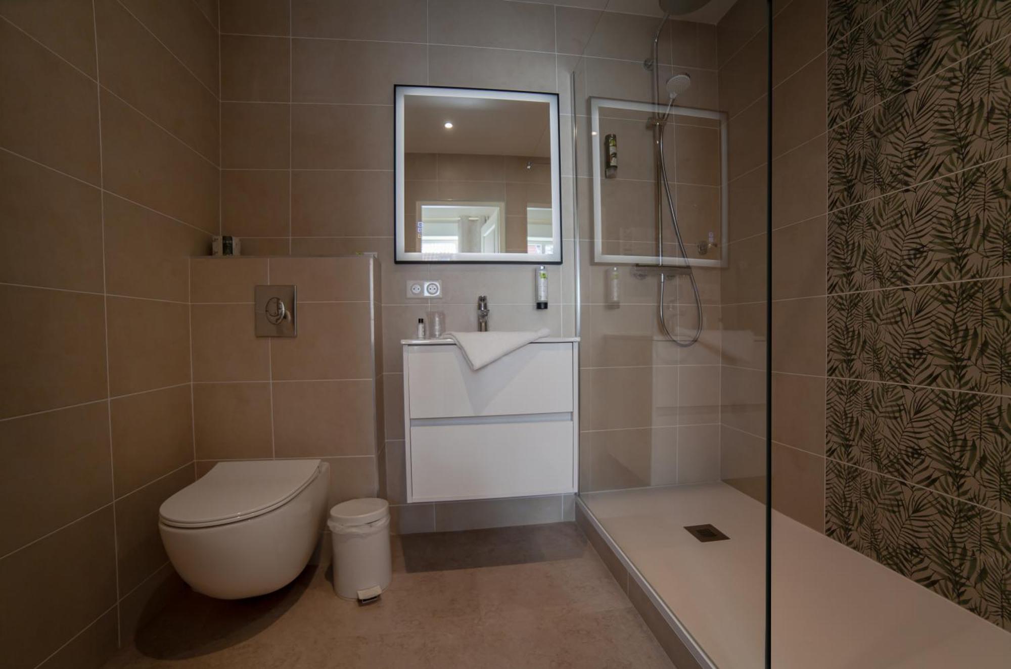 Logis Hotel & Restaurant - Les Hauts De Montreuil Montreuil  ภายนอก รูปภาพ